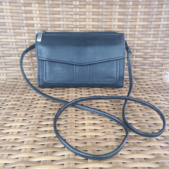 Fossil Black Leather Crossbody Bag Clutch Wallet Phone Pouch - Picture 1 of 13
